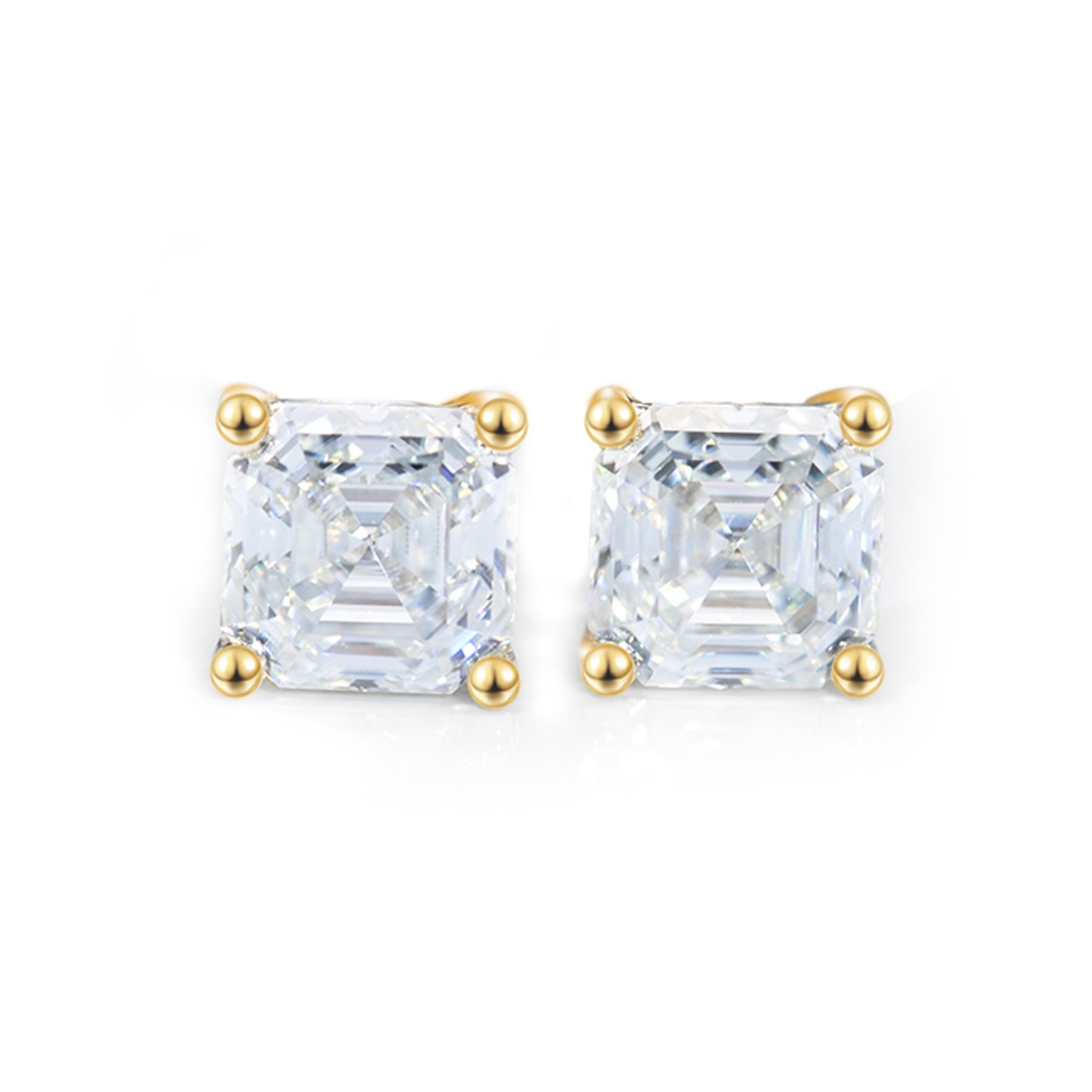 Emerald Cut Moissanite Diamond